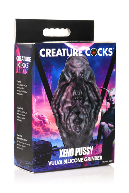 XR Brands - Xeno Pussy Vulva Siliconen Grinder - Rood & Zwart
